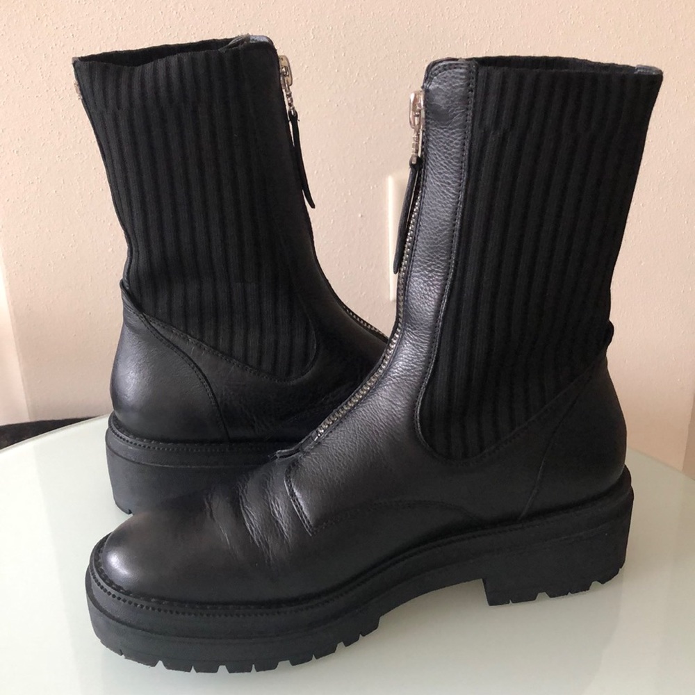 Sam Edelman Winnifiord Black Leather Lug Sole Chelsea Boot (10.5)